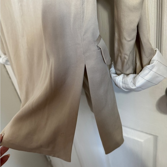 A&F Cream/Tan Drapey Blazer - Picture 4 of 6